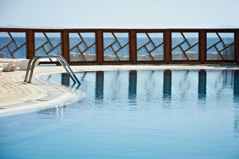 The most common problems with pool fencing